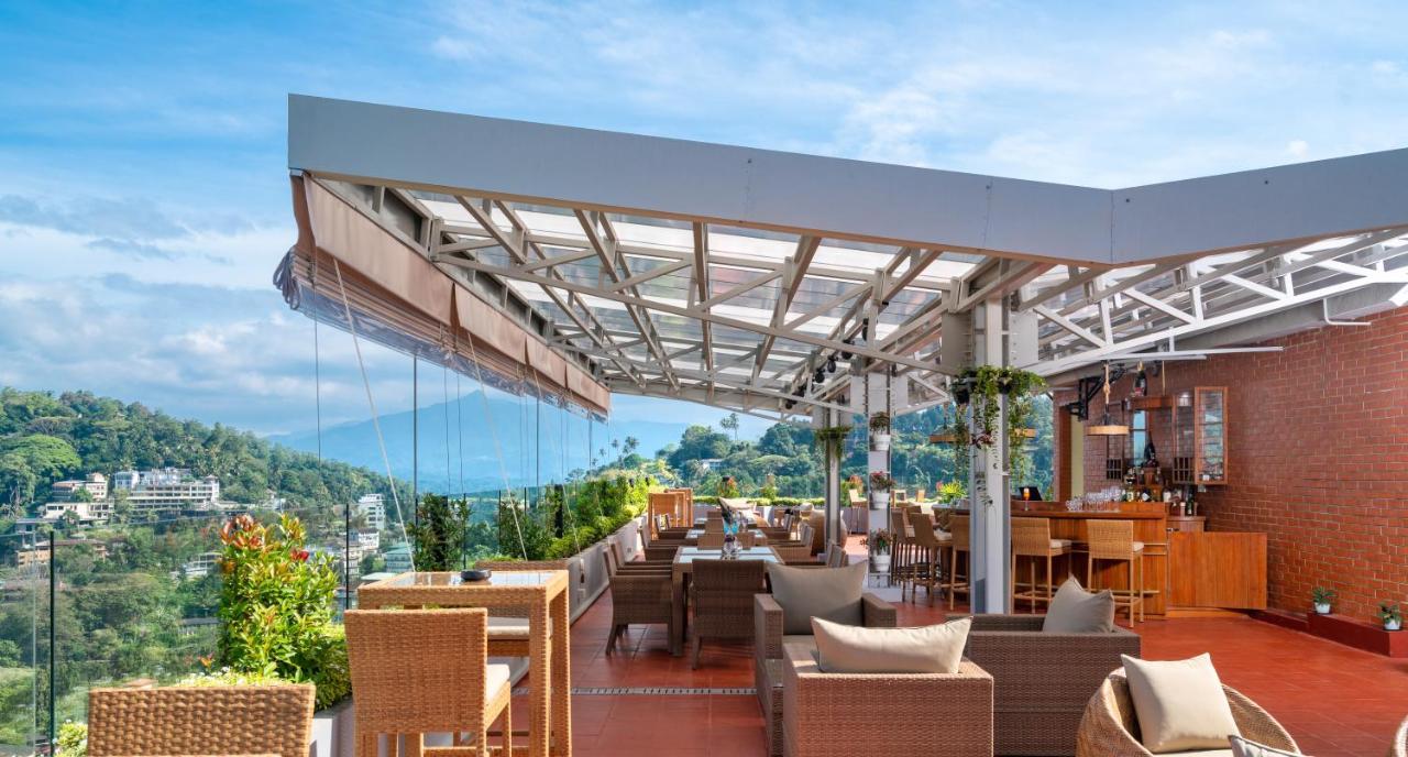 Grand Serendib Hotel Kandy Exterior photo Sky Bar
